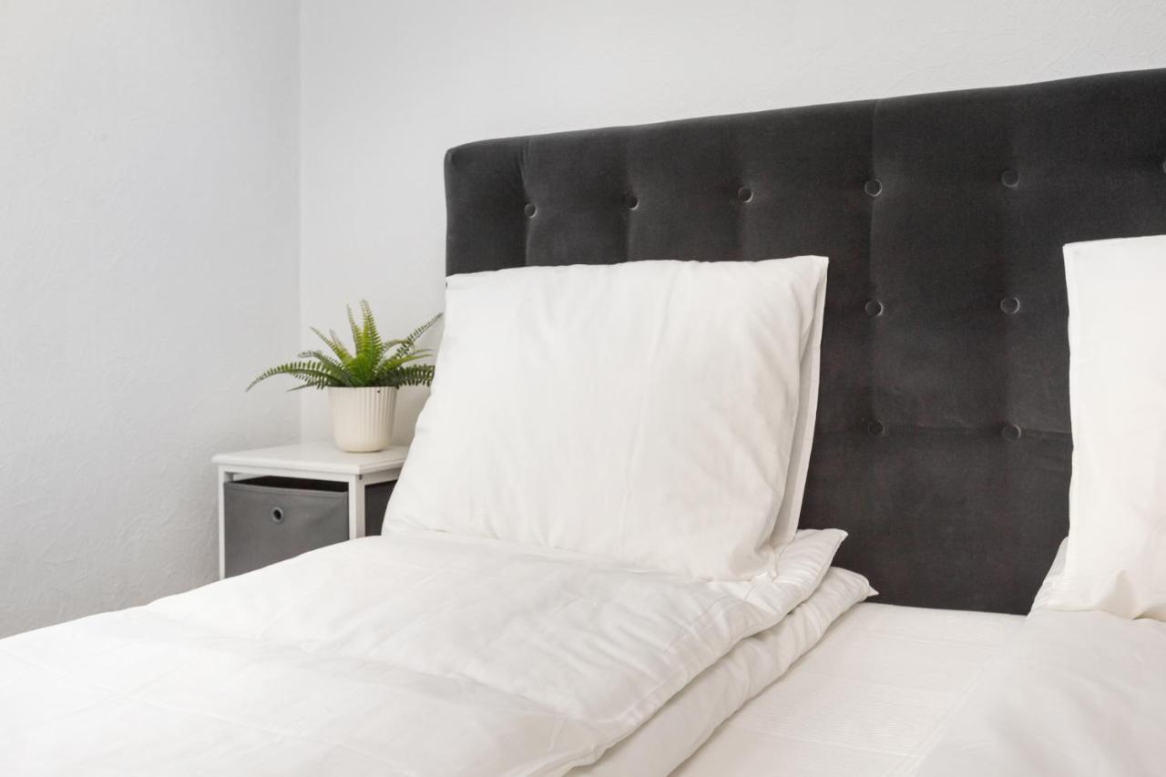 5 Min Fra Banegarden - Plads Til 4-Personer Apartment Aalborg Exterior photo