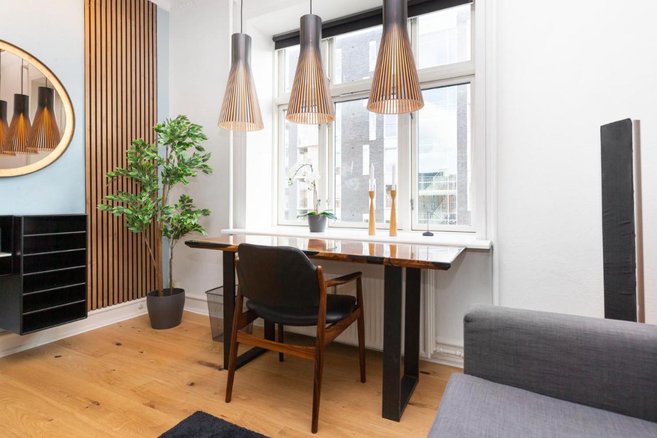 5 Min Fra Banegarden - Plads Til 4-Personer Apartment Aalborg Exterior photo