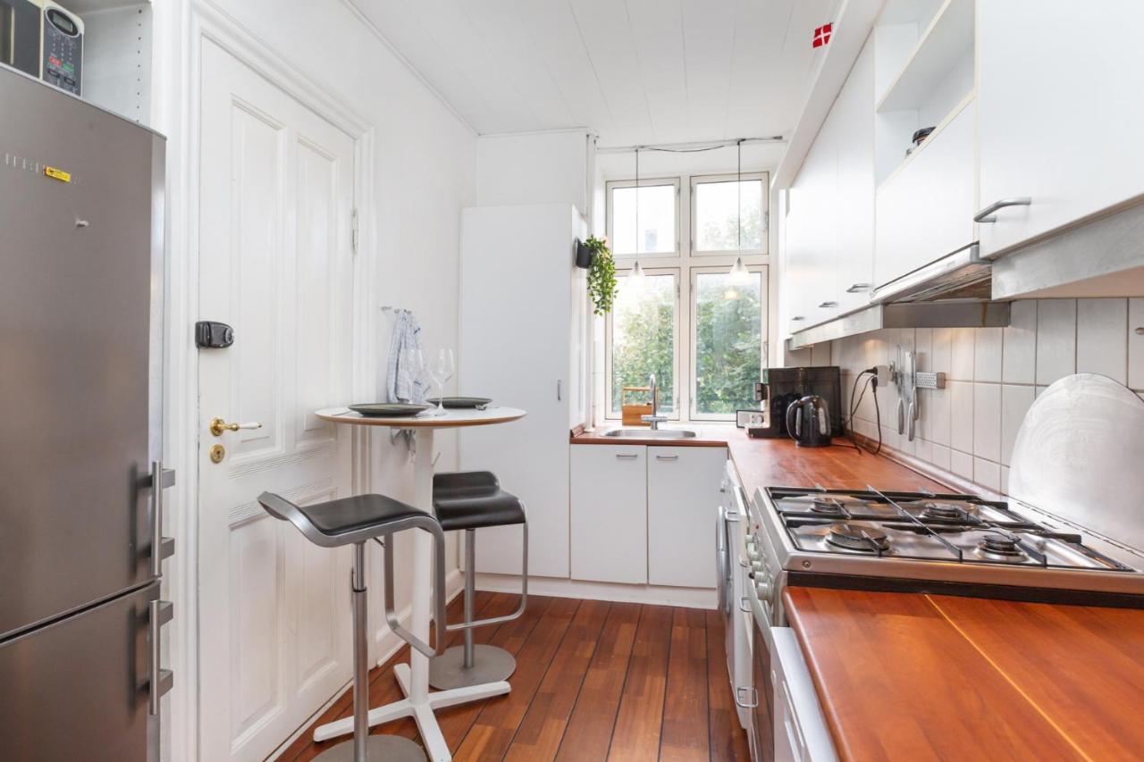 5 Min Fra Banegarden - Plads Til 4-Personer Apartment Aalborg Exterior photo